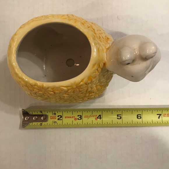 Ceramic Frog Planter White With Yellow Flowers On Shell 4.25”x 6.50” - Picture 7 of 7